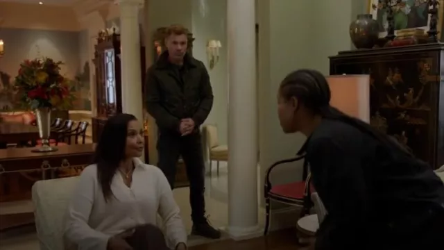 Col de veste de vol zippé Schott porté par Adam Ruzek (Patrick Flueger) tel qu’on le voit dans Chicago P.D. (S12E09)