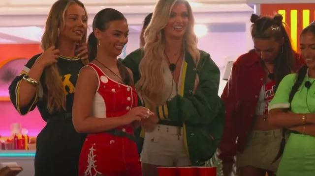 Chaleco Converse rojo y blanco para hombre de Jean Paul Gaultier usado por Megan Forte Clarke como se ve en Love Island (S12E10)