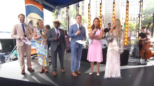 Robe Lovette rétrofete portée par Jessica Simpson comme on le voit dans Today le 23 juillet 2025