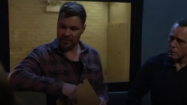Camisa Rails Sampson en Brick Check usada por Adam Ruzek (Patrick Flueger) como se ve en Chicago P.D. (S12E16)