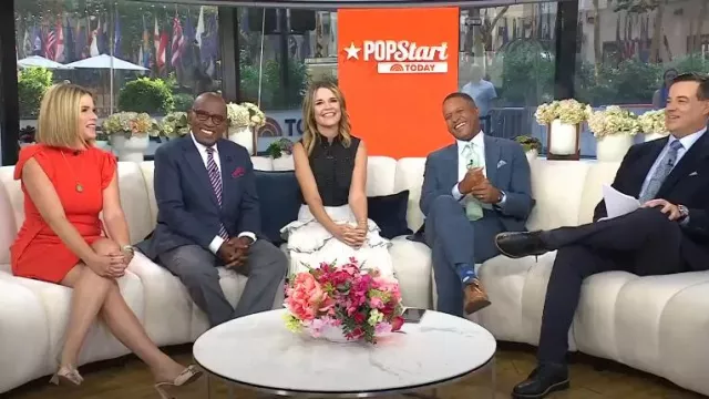 Mule Giuseppe Zanotti Vanilla 85 Marinetti portée par Jenna Bush Hager comme on le voit dans Today le 28 juillet 2025