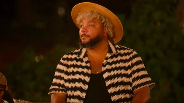 Asos Design Blanc/Noir Zig Zag Rayé Manches Courtes Crochet Top porté par Trey Campbell comme on le voit dans Hitmakers (S01E06)