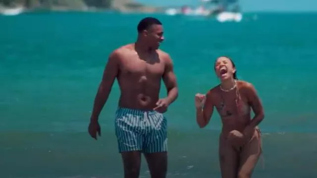 Top de bikini triangular Resa Kyle usado por Alexe Godin como se ve en Bachelor in Paradise (T10E05)