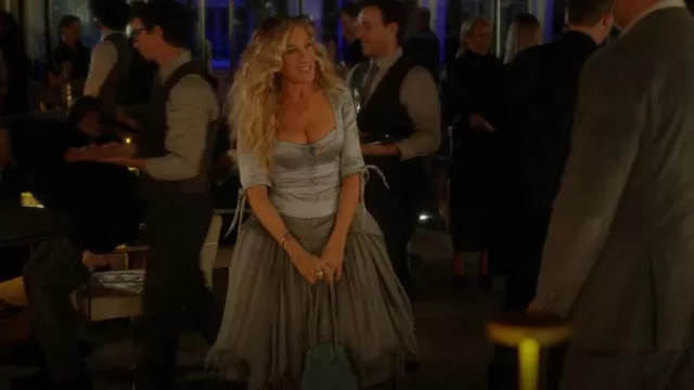Venetia Stvdivm Leather-Trim Canvas Evening Bag worn by Carrie Bradshaw (Sarah Jessica Parker) as seen in And Just Like That… (S03E10)