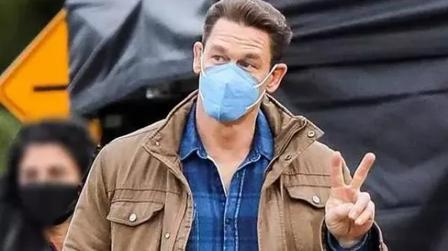 John Cena Peacemaker S2 Chaqueta marrón de Christopher Smith / Peacemaker (John Cena) en Peacemaker (S02E08)