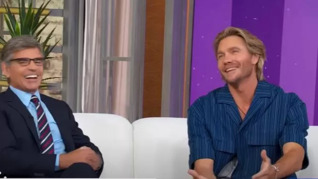 Camisa de algodón y lino de corte recortado King & Tuckfield usada por Chad Michael Murray como se vio en Good Morning America el 29 de julio de 2025