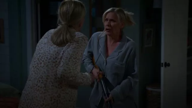 Nordstrom Cozy Cotton Blend Flannel Pajamas worn by Leanne (Leanne Morgan) as seen in Leanne (S01E04)