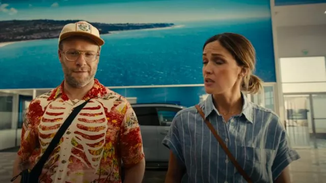 Banana Republic Petite Linen Resort Shirt porté par Sylvia (Rose Byrne) comme on le voit dans Platonic (S02E01)