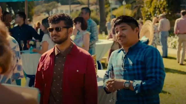 Burberry Nova Chemise à carreaux portée par Reggie (Andrew Lopez) comme on le voit dans Platonic (S02E01)