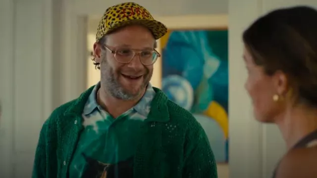 JW Anderson Polo multicolore à imprimé chat porté par Will (Seth Rogen) comme on le voit dans Platonic (S02E01)