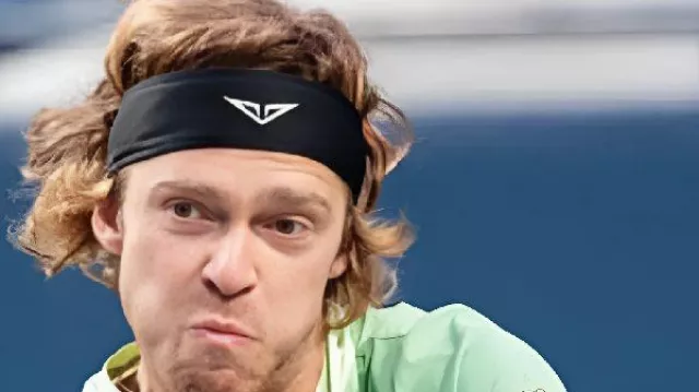 ATP Masters National Bank Open Andrey Rublev T-Shirt d’Andrey Rublev dans Andrey Rublev vs Taylor Fritz | Faits saillants de Toronto 2025