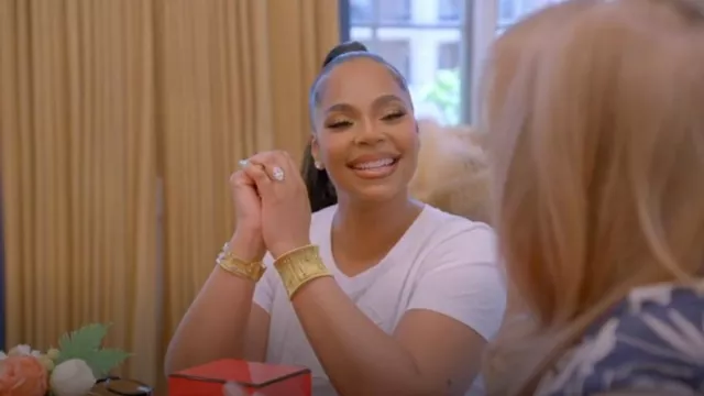Camiseta de manga corta con cuello redondo Dolce & Gabbana usada por Ashanti como se ve en Nelly & Ashanti: We Belong Together (S01E08)