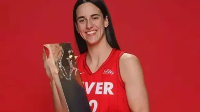 Camiseta Nike Kobe 5 de Caitlin Clark en Caitlin Clark sobre su regreso de una lesión, su legendaria carrera en la NCAA y su navegación por las defensas de la WNBA
