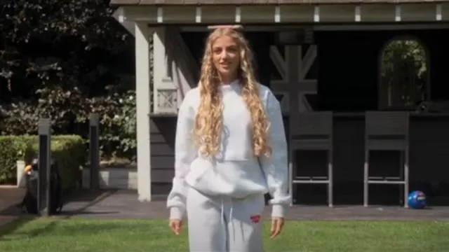 Pantalones de chándal White Fox Boutique Alloy Grey usados por la princesa Andre como se ve en The Princess Diaries (S01E01)