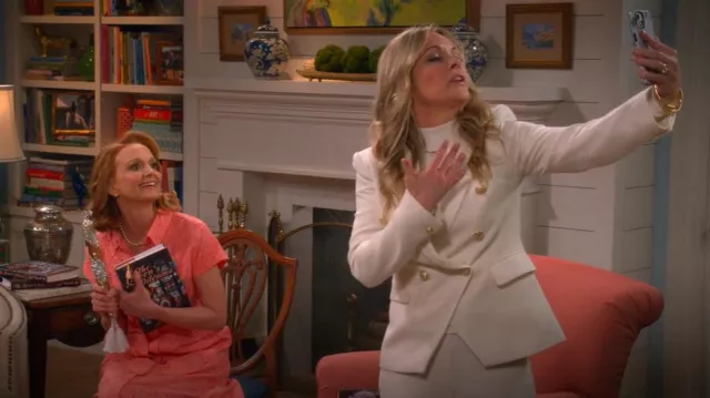 Blazer en tweed Endless Rose Rose porté par Becca (Andrea Anders) comme on le voit dans Leanne (S01E12)