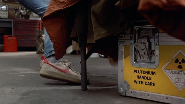 informal Comparación Gobernar Sneakers Nike Bruin 1982 Marty McFly (Michael J. Fox) in Back to the future  | Spotern