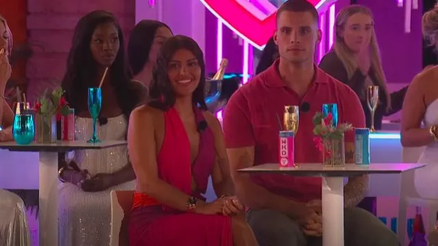 Vestido Murci Cairo usado por Emma Munro como se ve en Love Island (S12E57)