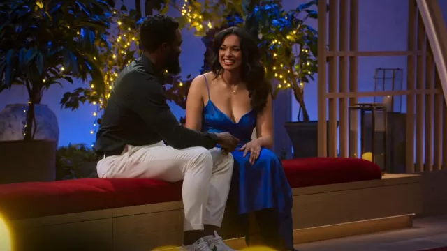 Zara Robe Longue Imprimée en Satin Tie Dye portée par Katisha Atkinson comme on le voit dans Love Is Blind : UK (S02E04)