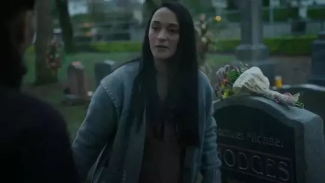 Resident Alien 2025 Sara Tomko Cardigan of Asta Twelvetrees (Sara Tomko) in Resident Alien (S04E10)