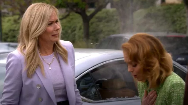 Veronica Beard Carla Tee usada por Leanne (Leanne Morgan) como se ve en Leanne (S01E15)