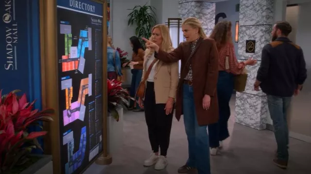 Lauren Mixed Leather Low-Top Sneakers by worn by Leanne (Leanne Morgan) as seen in Leanne (S01E16)