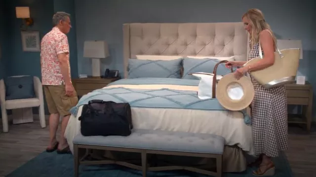 Shiraleah Maddie Tote Bag worn by Leanne (Leanne Morgan) as seen in Leanne (S01E16)