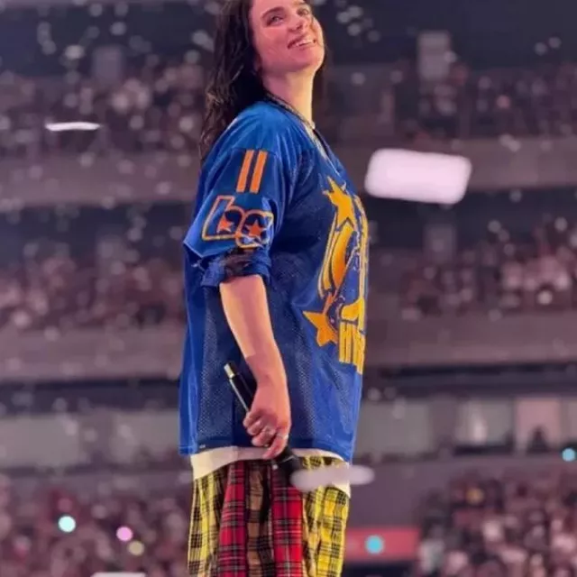 Billie Eilish Hit Me Hard and Soft Tour Tokyo Jersey (Billie Eilish) en billieeilishhome