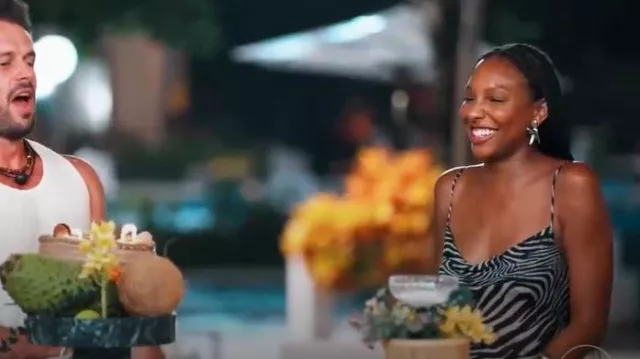 No.22 Collective Santeria Maxi Dress portée par Bailey Brown comme on le voit dans Bachelor in Paradise (S10E08)