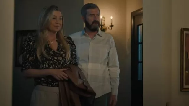 Frame Kate Ruched Floral Silk Top In Noir Multi worn by Kristine Barnett (Ellen Pompeo) as seen in Good American Family (S01E08)