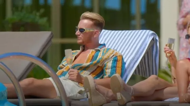 Chemise en crochet Zara portée par Harry Derbidge comme on le voit dans The Only Way Is Essex (S35E01)