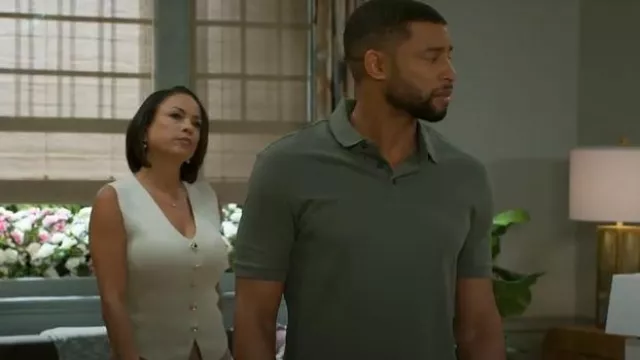 Top de chaleco de punto liso de Zara usado por la Dra. Nicole Dupree Richardson (Daphnée Duplaix) como se ve en Beyond the Gates (S01E101)