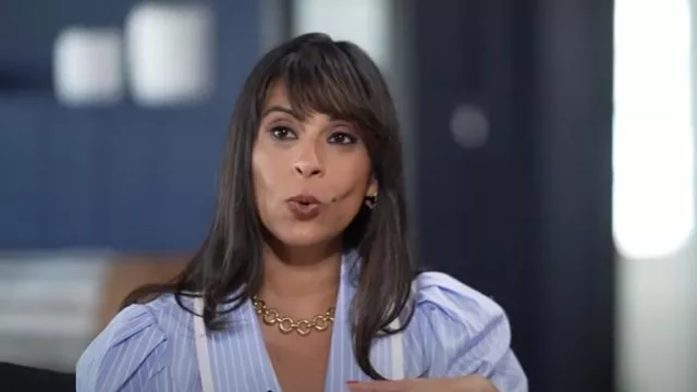 Cadre La chemise boutonnée en coton à rayures portée par Anu Duggal comme on le voit dans Aujourd’hui le 21 août 2025