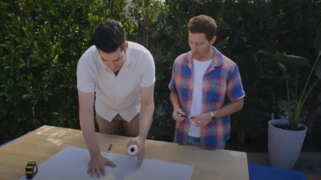 Chemise à manches courtes Corridor Acid Plaid Firecracker portée par Shaun White comme on le voit dans Celebrity IOU (S10E04)