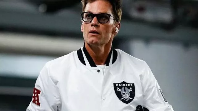 Chaqueta blanca de los Raiders 2025 de Tom Brady