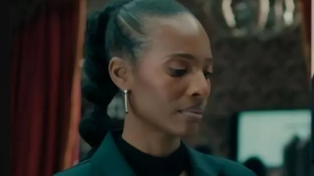 This Corset Blazer worn by Aleesha (Zainab Johnson) in Upload (S04E03)