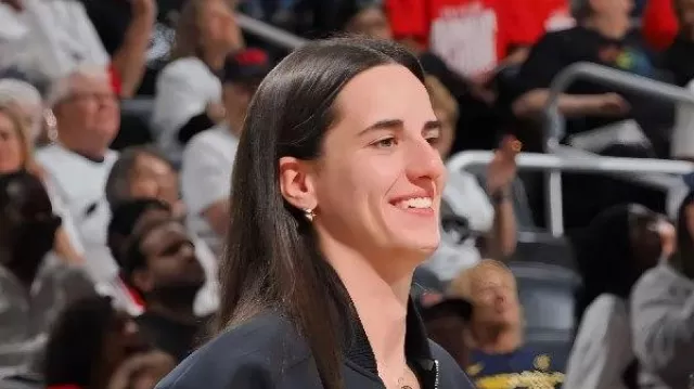 This Black Jacket worn by Caitlin Clark in Seattle Storm vs. Indiana Fever | FULL GAME | August 26, 2025