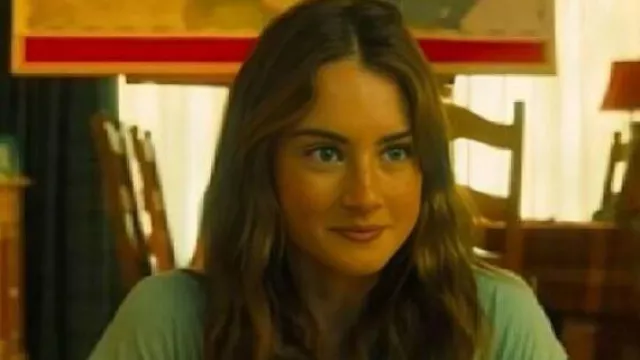 The Twisted Tale of Amanda Knox Green Shirt worn by Amanda Knox (Grace Van Patten) as seen in The Twisted Tale of Amanda Knox (S01E01)