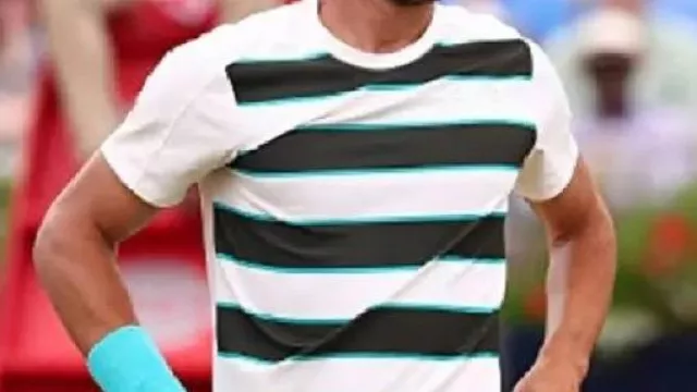 T-Shirt worn by Carlos Alcaraz in 2025 Queen’s Club Final