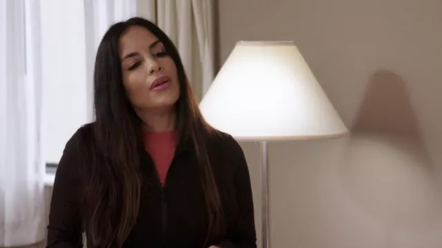 Lululemon Define Cropped Jacket Nulu portée par Natalie comme on le voit dans 90 Day Fiancé : Happily Ever After (S09E08)