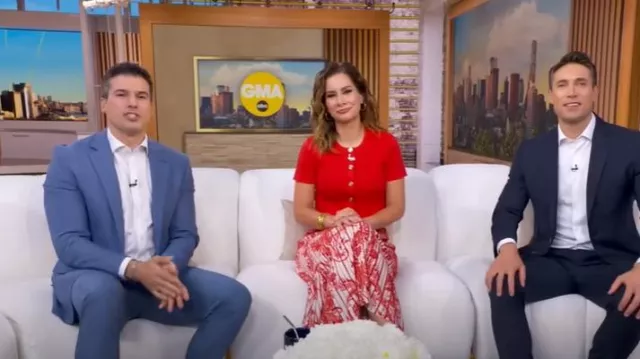 Falda midi plisada con estampado de cachemira de Etro usada por Rebecca Jarvis como se ve en Good Morning America el 1 de septiembre de 2025