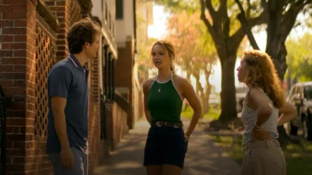 Madewell The Denim Emmett Short : Patch Pocket Edition porté par Sophia Kinney (Lilah Pate) comme on le voit dans The Runarounds (S01E02)