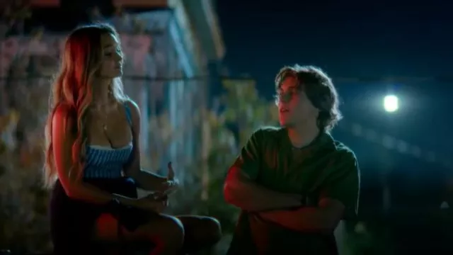 Corset Miaou Bobby porté par Sophia Kinney (Lilah Pate) comme on le voit dans The Runarounds (S01E07)