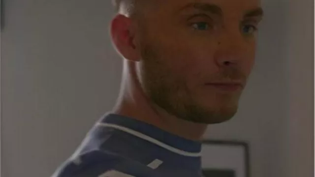 La chemise rayée The Only Way Is Essex portée par (Harry Derbidge) comme on le voit dans The Only Way Is Essex (S33E05)