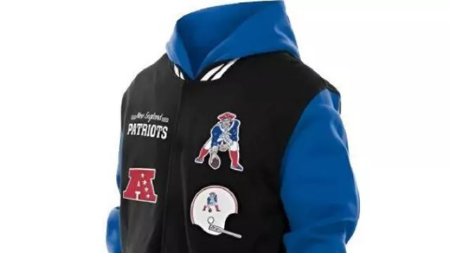 Chaqueta con capucha New Era New England Patriots usada por él mismo (Tom Brady) como se vio en 2001 New England Patriots - Campeones del Super Bowl XXXVI