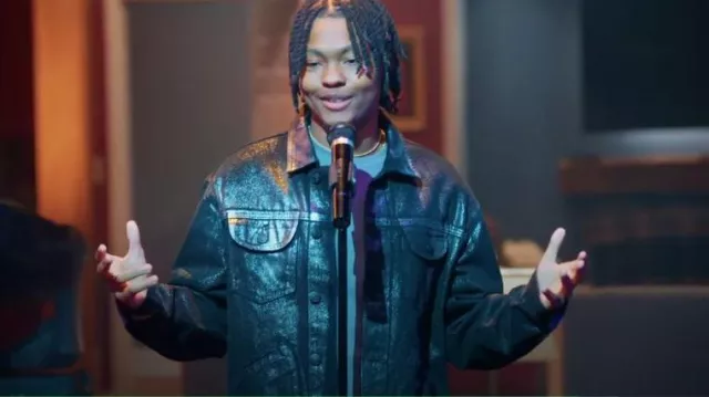 Forever 21 Chaqueta de mezclilla con lavado metálico usada por Phillip (Alex Henderson) como se ve en Tyler Perry's Assisted Living (S05E15)