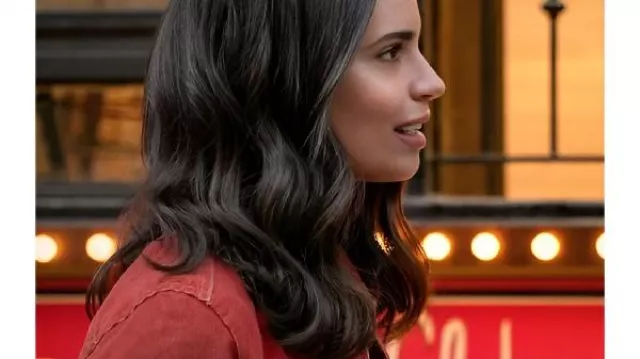 The Life List 2025 Sofia Carson Veste utilisée par Alex Rose (Sofia Carson) comme on le voit dans The Life List