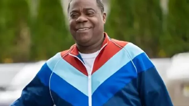 La caída y el ascenso de Reggie Dinkins Chaqueta usada por Tracy Morgan como se ve en La caída y el ascenso de Reggie Dinkins