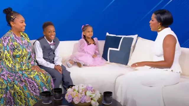 Jupe en tricot de coton Aknvas Mie portée par Tamron Hall telle qu’elle a été vue lors du spectacle de Tamron Hall le 10 septembre 2025