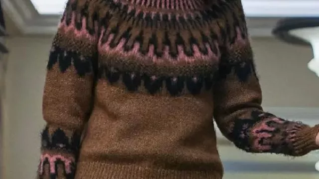 Sweater worn by Jennifer Lawrence in DON’T LOOK UP