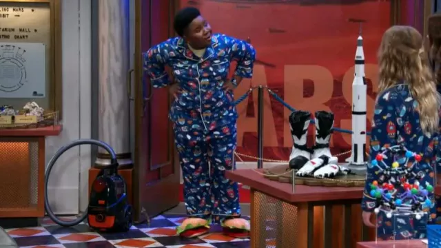 Chaussures à hamburger Temu Kawaii portées par Jynx (Nathan Broxton) comme on le voit dans The Thundermans : Undercover (S01E13)